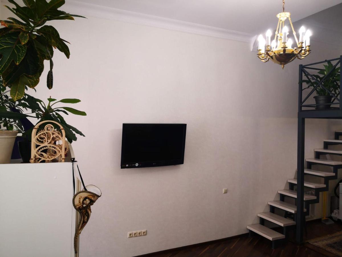 Уютные апартаменты Дерибасовская, 13 Одесса Экстерьер фото